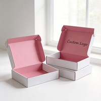 Boîte d'expédition en carton rose en gros, boîte cadeau en papier ondulé pour l'emballage et l'expédition de produits de beauté, cosmétiques et vêtements