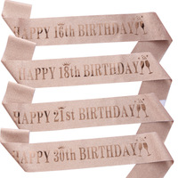 Écharpe de cérémonie en tissu pailleté de haute qualité avec bretelles, personnalisable avec logo, texte et slogan imprimés pour événements et discours