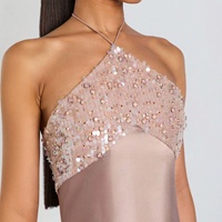 Robe mini chic sur mesure à col halter, ornée de diamants et de paillettes, robe de cocktail luxueuse en satin coupe trapèze pour le printemps
