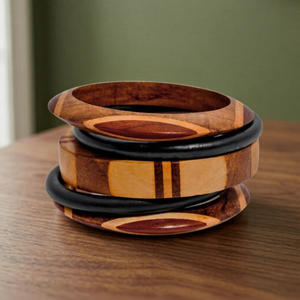Brazaletes de Madera con Acabado Liso, Ecológicos y Sostenibles, Superficie Pulida, Joyería Bohemia para Mujer, Artesanía en Madera - Product Image 1