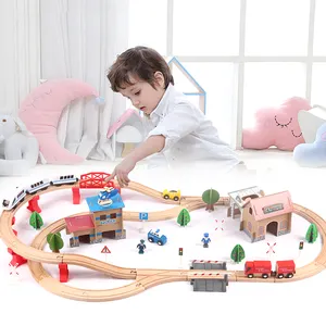2023热销88pcs桌面游戏城市交通火车动车组建筑儿童木制模型套装火车槽玩具
