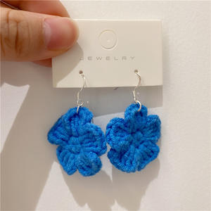 Pendientes colgantes Vintage tejidos a mano Uionen 1036 para mujer, ciruela de colores geométricos a la moda, hechos principalmente de aleación - Product Image 5