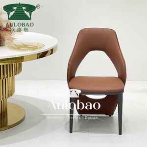 เก้าอี้ห้องรับประทานอาหารหนังสีน้ำตาลกรอบโลหะเฟอร์นิเจอร์ห้องนั่งเล่นเก้าอี้ห้องรับประทานอาหารที่ทันสมัย - Product Image 2