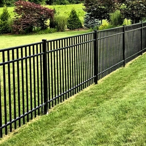 Poste de Cerca de Aluminio Negro Moderno Tratado Térmicamente con Recubrimiento en Polvo para Patios Residenciales, Jardines y Privacidad - Product Image 6