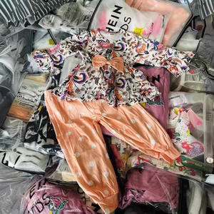 Conjuntos de Roupa de Algodão Misto Totalmente Novos para Meninos e Meninas Moda Infantil Atacado Estoque em Fardo - Product Image 4