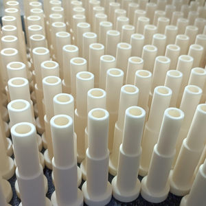 Kunden spezifische 99% Aluminiumoxid-Keramik rohre Hochtemperatur-Flüssigstrahl-Rund rohre und Porzellan düsen Premium-Keramikteile - Product Image 6