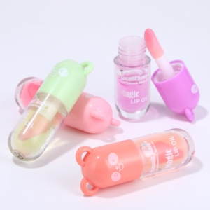 Aceite Labial Nutritivo e Hidratante con Acabado Brillante y Luminoso, Efecto Resplandor, Translúcido, No Pegajoso, con Diseño de Oso - Product Image 4