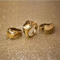 Personal isierte gravierte Logo-Siegel Chunky 18 Karat Gold Herzform Edelstahl Ring Pfirsich Herz Blank Ring Statement Geschenk