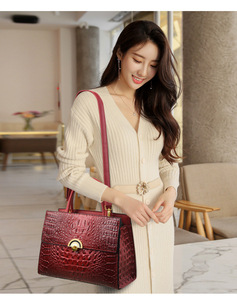 New Female <b>Bag</b> Senior <b>Soft</b> PU <b>Leather</b> Tote <b>Bag</b> Female Texture Large Capacity Lady Hand Lading Shoulder <b>Bag</b> - Product Image 6
