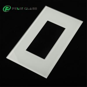 Verre trempé personnalisé par le fabricant avec découpe pour interrupteur mural intelligent - Product Image 5