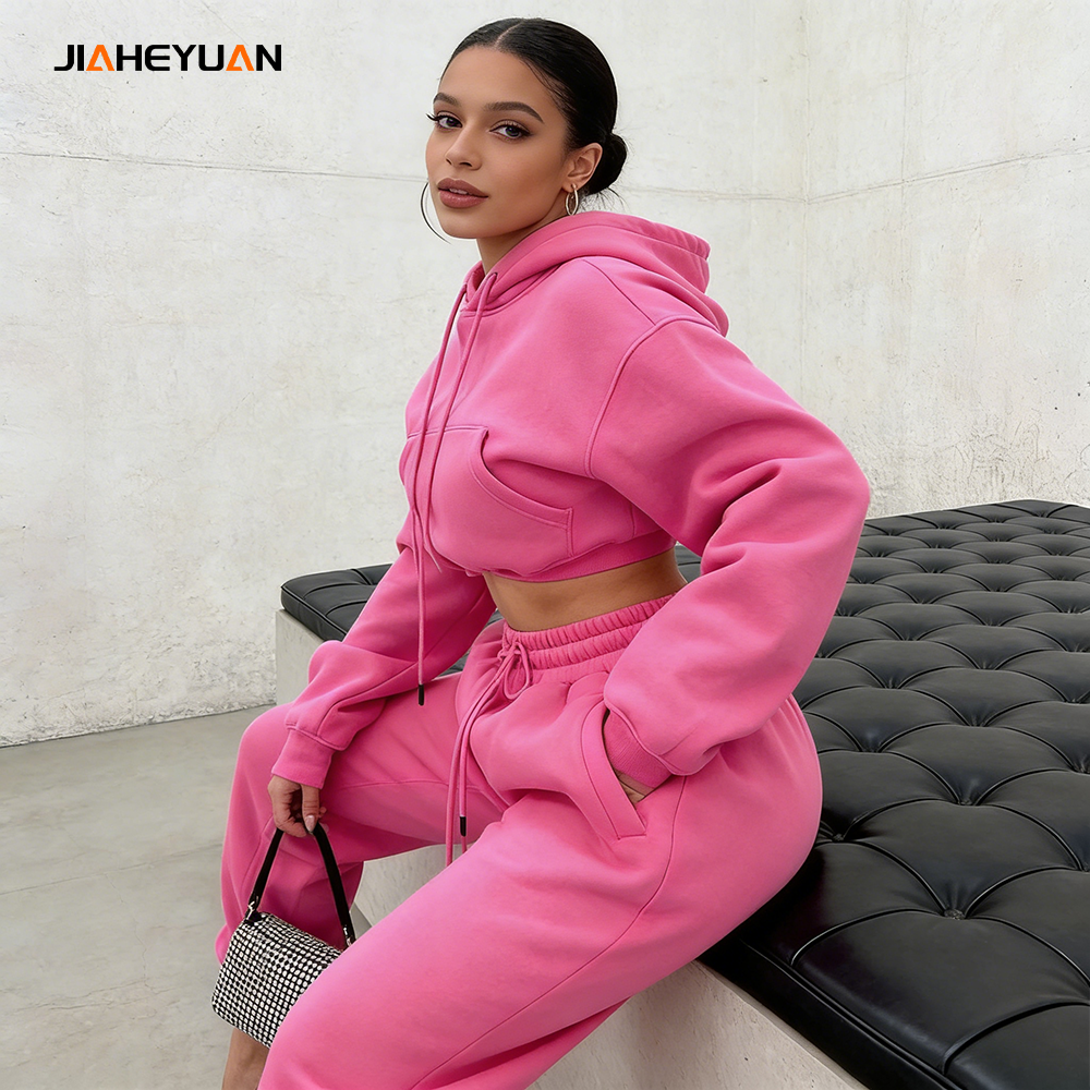 Custom Logo Pullover Cropped Hoodie Women Jogger Set High Quality Two Piece Crop Top And Sweatpants Set For Women
