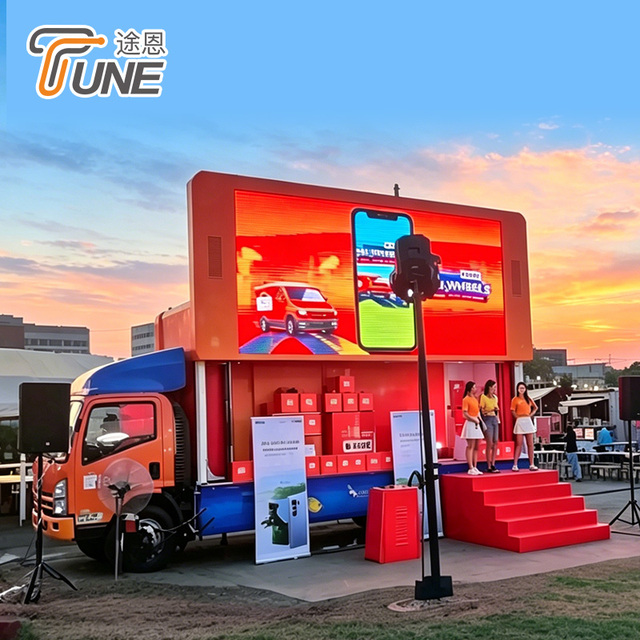 Mobile Live Broadcast Truck Fully Equipped Media Streaming Vehicle for Outdoor Roadshow Concert and on Site Recording