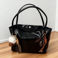 Porte-clés de luxe en cuir PU exquis - Breloques et accessoires pour sacs, pour sublimer les portefeuilles, les sacs à main et les housses de bagages