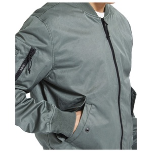 Venta al por mayor 100% Poliéster Hombres Varsity Estilo Bomber Chaqueta Invierno Casual Ropa de abrigo para los hombres - Product Image 3