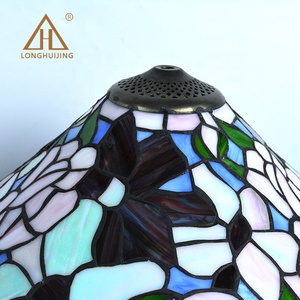 Lámpara de Pie Estilo Tiffany LongHuiJing, Lámparas de Vitral con Diseño de Flor de Tulipán, Pantalla con 2 Luces, Base Antigua - Product Image 4
