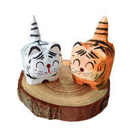 Petit tigre sculpté à la main en bois massif, artisanat en bois, accessoires pour la maison, salon, bureau, ornement de bureau, cadeau