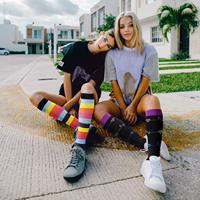 Chaussettes de compression médicale personnalisées OEM 20-30 mmHg pour femmes et hommes, hauteur genou, respirantes, pour avion, course à pied et sport