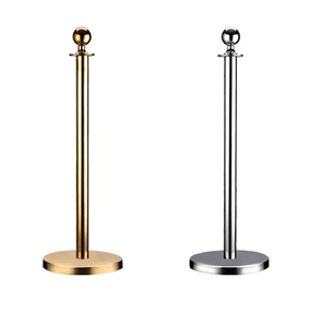 Base fuerte para exteriores Alfombra roja decorativa <span class=keywords><strong>Vip</strong></span> Corona negra y dorada Línea de cola Poste Barrera Cuerda Puntales de control de multitudes - Product Image 4