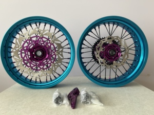 Jantes <span class=keywords><strong>Supermotard</strong></span> CNC en aluminium forgé de 17 pouces pour EXC 500 450 350 <span class=keywords><strong>250</strong></span> 300 125, pour la course <span class=keywords><strong>Supermotard</strong></span> et le Motocross PRO - Product Image 4