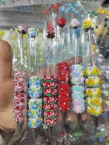 Stylos à perles DIY best-sellers transfrontaliers, stylos à bille robustes en argile souple, fournitures scolaires mignonnes - Product Image 2
