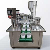 Machine automatique rotative de remplissage et de scellage de gobelets pour sauces, vinaigrettes et ketchup