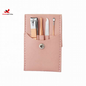 Ensemble de manucure et pédicure miniature HQ Mixed Proc Discount 5 en 1 en acier inoxydable Coupe-ongles Sac portable Ensemble cadeau promotionnel - Product Image 1