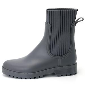 YL153 alta calidad precio barato negro media pantorrilla peso ligero resistente al agua <span class=keywords><strong>Botas</strong></span> <span class=keywords><strong>de</strong></span> lluvia <span class=keywords><strong>de</strong></span> las mujeres - Product Image 2