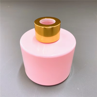 Diffuseur de roseaux ronds vides de 120ml givrés de couleur personnalisée en gros Bouteilles en verre à bouchon à vis d'aromathérapie de luxe
