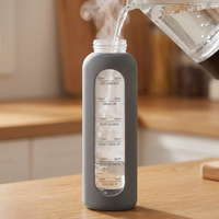 Bouteille d'eau en verre 32oz avec manchon en silicone et couvercle en bambou, marqueurs de temps motivants pour la gym et les sports