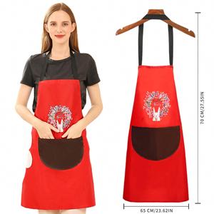 Delantal de Cocina Personalizable Rosa Resistente al Agua y Ajustable con 2 Prácticos Bolsillos, Delantal Moderno - Product Image 2