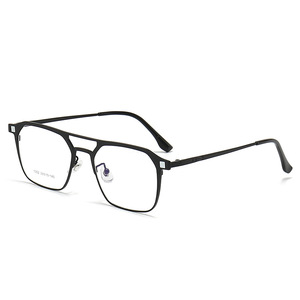 Gafas <span class=keywords><strong>de</strong></span> <span class=keywords><strong>Sol</strong></span> <span class=keywords><strong>de</strong></span> moda 3 en 1 Marcos <span class=keywords><strong>de</strong></span> anteojos magnéticos Gafas <span class=keywords><strong>de</strong></span> visión nocturna intercambiables Clip polarizado <span class=keywords><strong>de</strong></span> metal en gafas <span class=keywords><strong>de</strong></span> <span class=keywords><strong>sol</strong></span> - Product Image 4