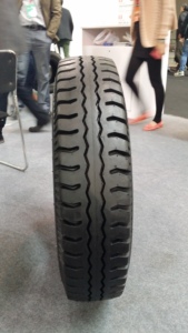 7.50-16 10PR L210/L306 Both Road and Field USE <strong>Tire</strong> for AG <strong>Trailer</strong>, AG Truck and AG <strong>Tractor</strong> Etc. Rockbuster Brand - Product Image 4