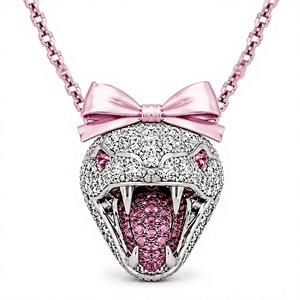 Collier pendentif tête de serpent rose avec nœud et breloque en moissanite, plaqué or, ton argenté, bijou tendance, cadeau pour femme - Product Image 1