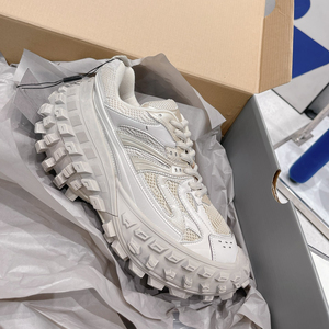 Chaussures de sport basses en cuir de luxe sur mesure pour hommes, baskets décontractées à semelle en caoutchouc - Product Image 6