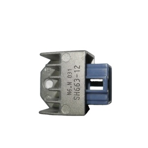 Régulateur de tension pour <span class=keywords><strong>moto</strong></span> SHOGUN 110 - Product Image 1