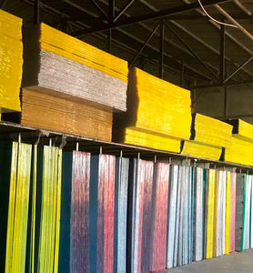 Hojas de techo de <span class=keywords><strong>policarbonato</strong></span> de pared doble de diseño moderno <span class=keywords><strong>6mm</strong></span> 8mm <span class=keywords><strong>precio</strong></span> bajo para aplicaciones de almacén de parque de hotel al aire libre en Kenia - Product Image 4