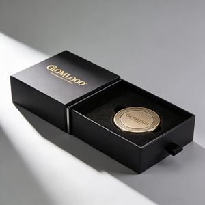 Boîtes cadeaux magnétiques de luxe personnalisées avec emballage écologique pour bijoux, montres, chaussettes et fourrures - Emballage haut de gamme unisexe - Product Image 1
