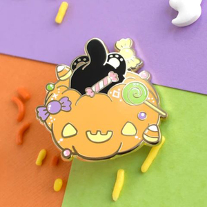 Fabricante Chino de Pins Personalizados con Baño de Níquel Dorado y Negro, Pins de Esmalte Duro, Pins de Solapa, Diseño Gratuito, Pins de Metal Artesanales - Product Image 4