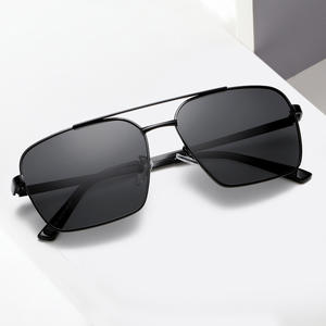 Lunettes de soleil polarisées pour hommes, monture carrée en métal, protection UV400, conduite, pêche, sports de plein air, lentilles TAC noires - Product Image 5