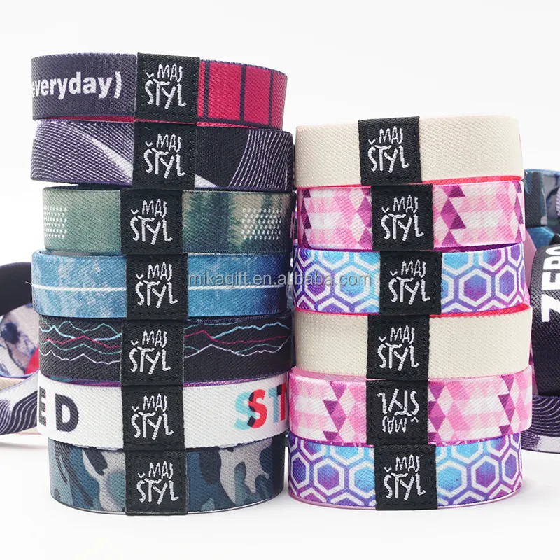 Bracelet en tissu d'étiquette tissée à impression complète Bracelet élastique Rfid en polyester élégant Logo personnalisé
