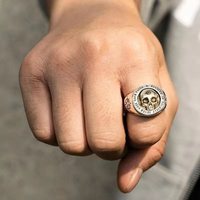 Nouvelle bague ronde en métal avec crâne en relief, style gothique, pour fêtes, sertie de griffes, compatible avec toutes les occasions