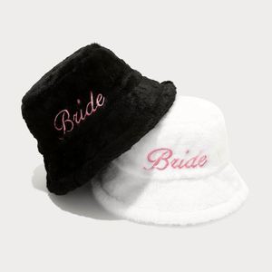 Chapeau Bob Chaud d'Extérieur Automne-Hiver, Nouveau Chapeau de Pêcheur avec Broderie Personnalisée Lettres de la Mariée, Robe de Mariage Tendance - Product Image 2
