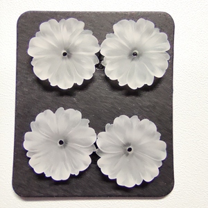 Pierre précieuse en quartz naturel blanc givré, taille multiple 16 mm, motif floral, pour cadeau promotionnel - Product Image 3