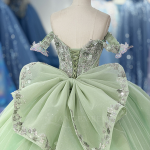 6946 Precioso Vestido de Quinceañera Verde con Escote Corazón, Lazo Grande, Cuentas y Apliques de Cristal, Cintura Natural, Silueta de Vestido de Gala - Product Image 6