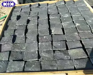 حجر بازلت أسود مطلق ذو سطح مشقوق طبيعي من شيامن هانغماو، حجر رصف مكعب 10×10×5 للبيع - Product Image 1