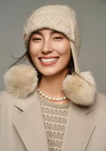 Bonnets/chapeaux en cachemire super mignons, légers, chauds et confortables, avec pompons, pour femmes en automne et en hiver - Product Image 4