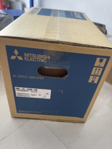 มอเตอร์เซอร์โว AC ของมิตซูบิชิ รุ่น MR-J4-700B-EB ของแท้ 100% ใหม่เอี่ยม - Product Image 1