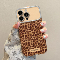 Étui de téléphone portable en TPU mat magnétique marron à motif de dessin animé pour iPhone 17/16/15 Pro Max avec grande fenêtre