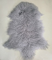 Tapis en fourrure de mouton tibétain véritable, durable, naturel, à poils longs et bouclés, coussin en fourrure d'agneau, blanc/noir/beige/rose, tapis en fourrure de Mongolie sur mesure