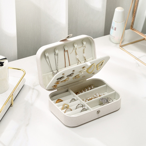 Bán buôn biểu tượng tùy chỉnh Đính Bông tai tai Stud hộp đồ trang sức du lịch nhỏ PU da đồ trang sức vòng cổ Organizer Vòng Quà Tặng trường hợp - Product Image 2